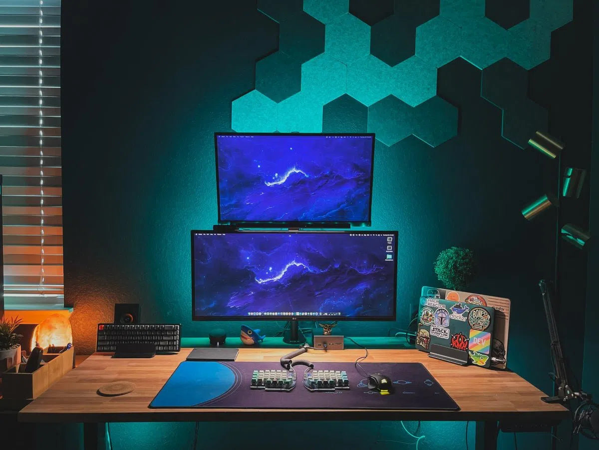 HEXA RIFT 3D Acoustic Felt Wall Panels in gaming room GREY Multipack Decormania UK